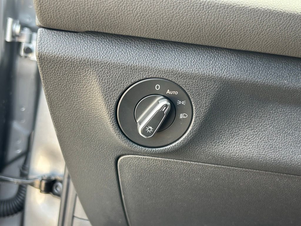 New 2026 Silver Volkswagen 1.5T Sport image 19