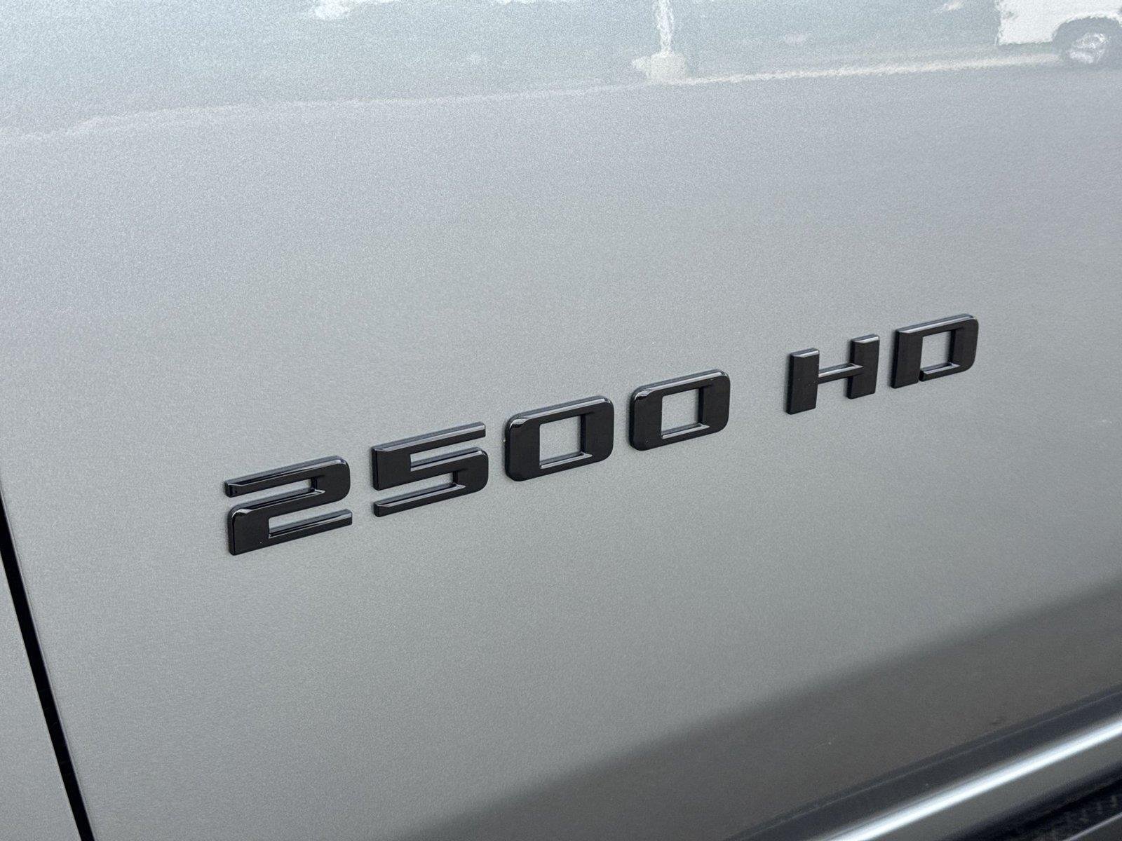 2026 Chevrolet Silverado 2500 HD ZR2 - Photo 39