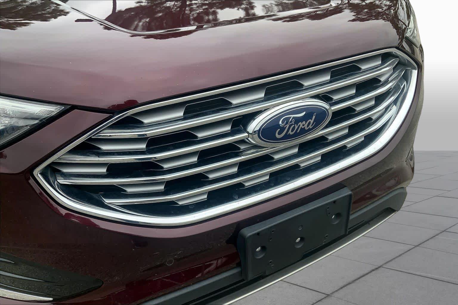 Used 2021 Burgundy Velvet Metallic Tinted Clearcoat Ford Titanium image 30
