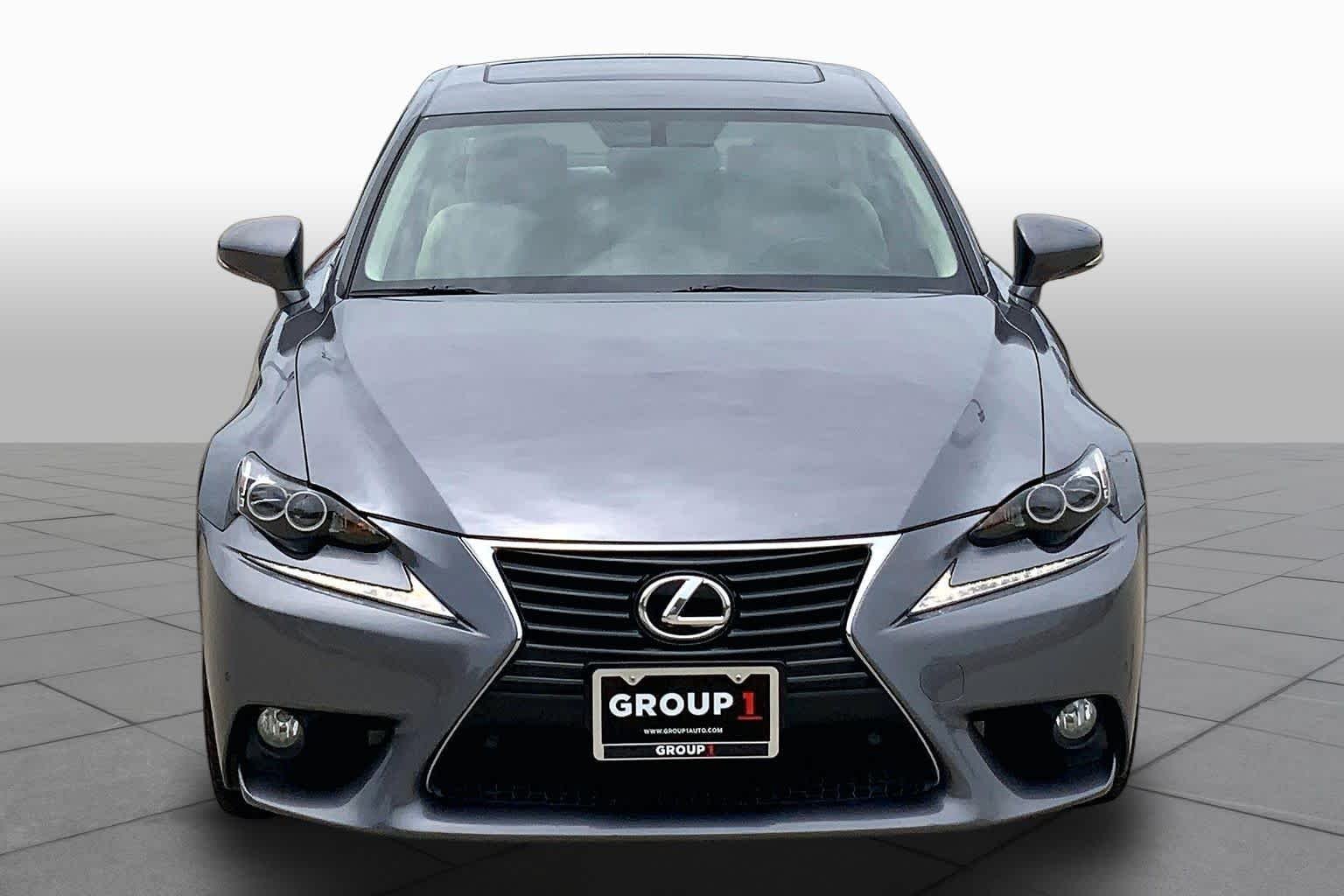 Used 2014 Nebula Gray Pearl Lexus  image 4