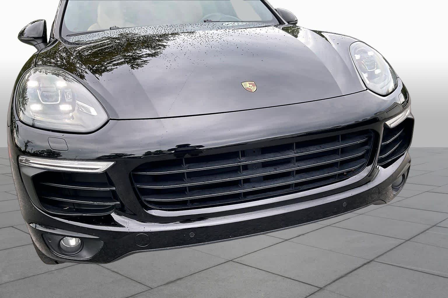 Used 2018 Black Porsche  image 30