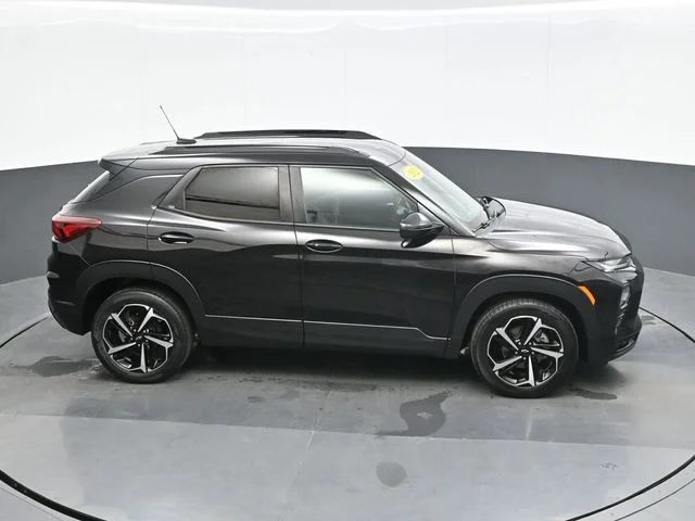 Used 2022 Black Chevrolet RS image 16