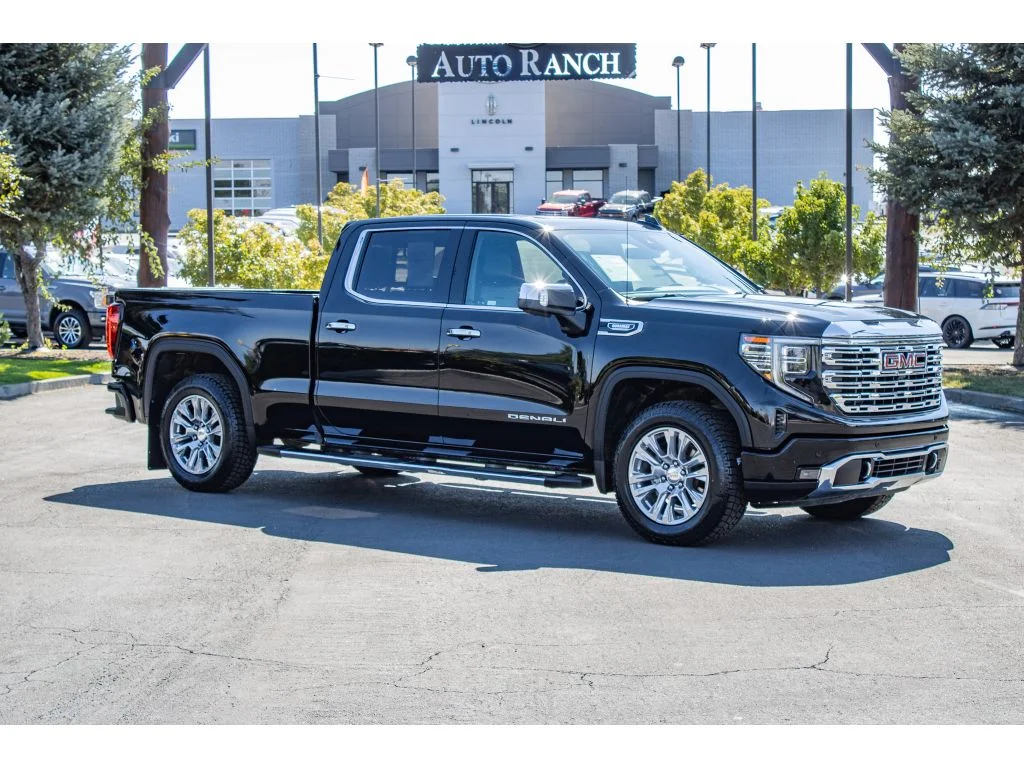 Used 2024 Onyx Black GMC Denali image 2
