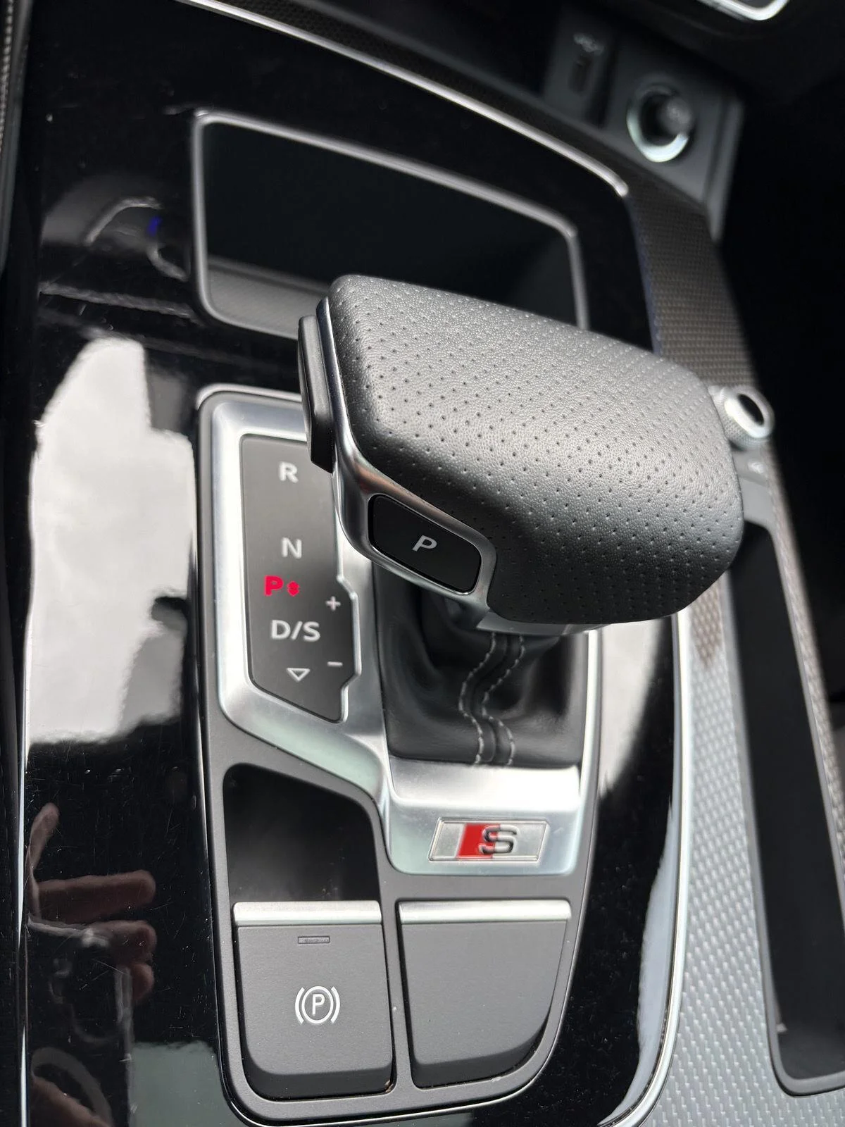 Used 2023 District Green Metallic Audi Premium Plus image 17