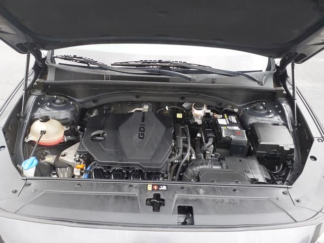 Used 2021 Gray Hyundai SE image 8