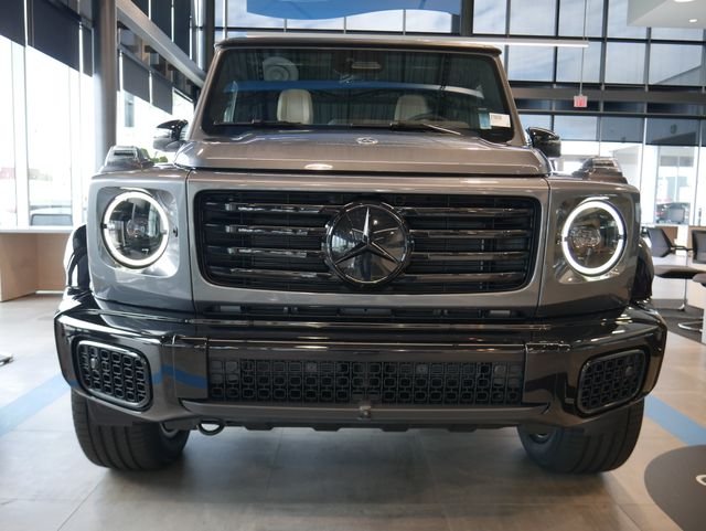New 2027 Selenite Grey Mercedes-Benz G 580 image 2