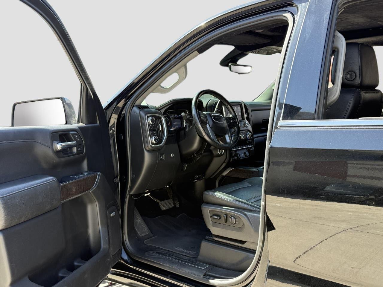 Used 2019 Onyx Black GMC Denali image 12