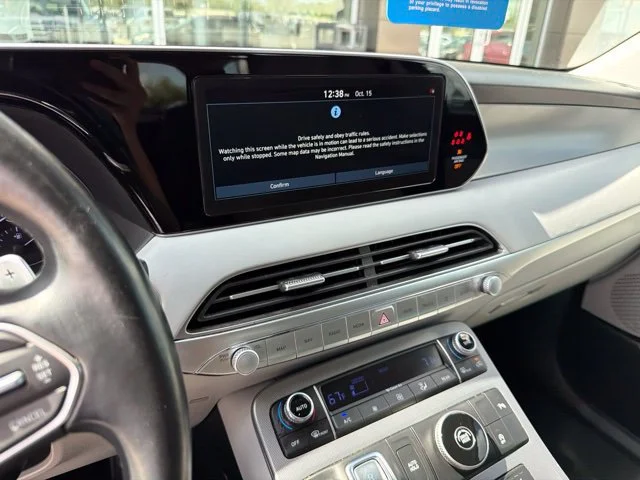 Used 2020 Rainforest Hyundai SEL image 6