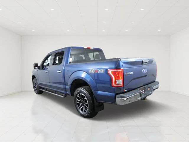 Used 2016 Blue Ford XLT image 4