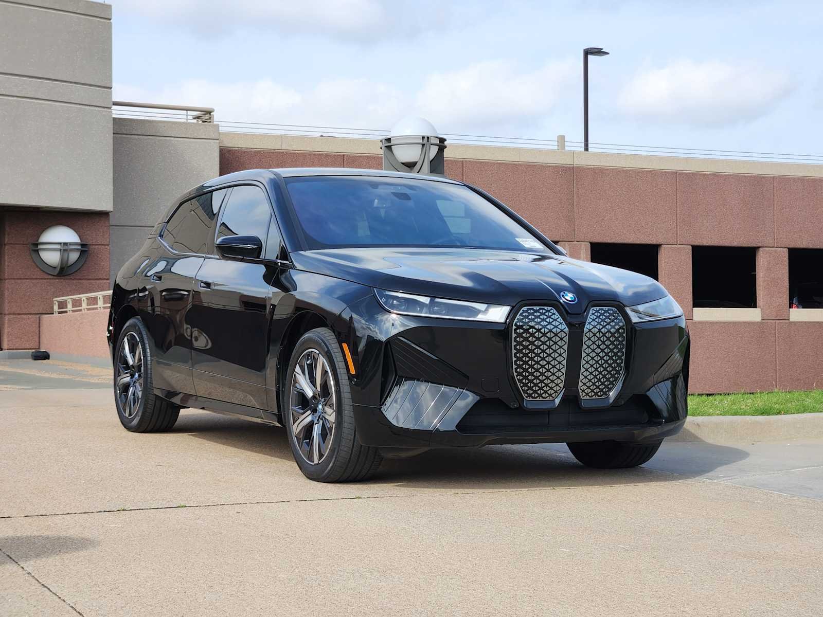 Used 2024 BMW iX Base with VIN WB523CF06RCN72089 for sale in Plano, TX