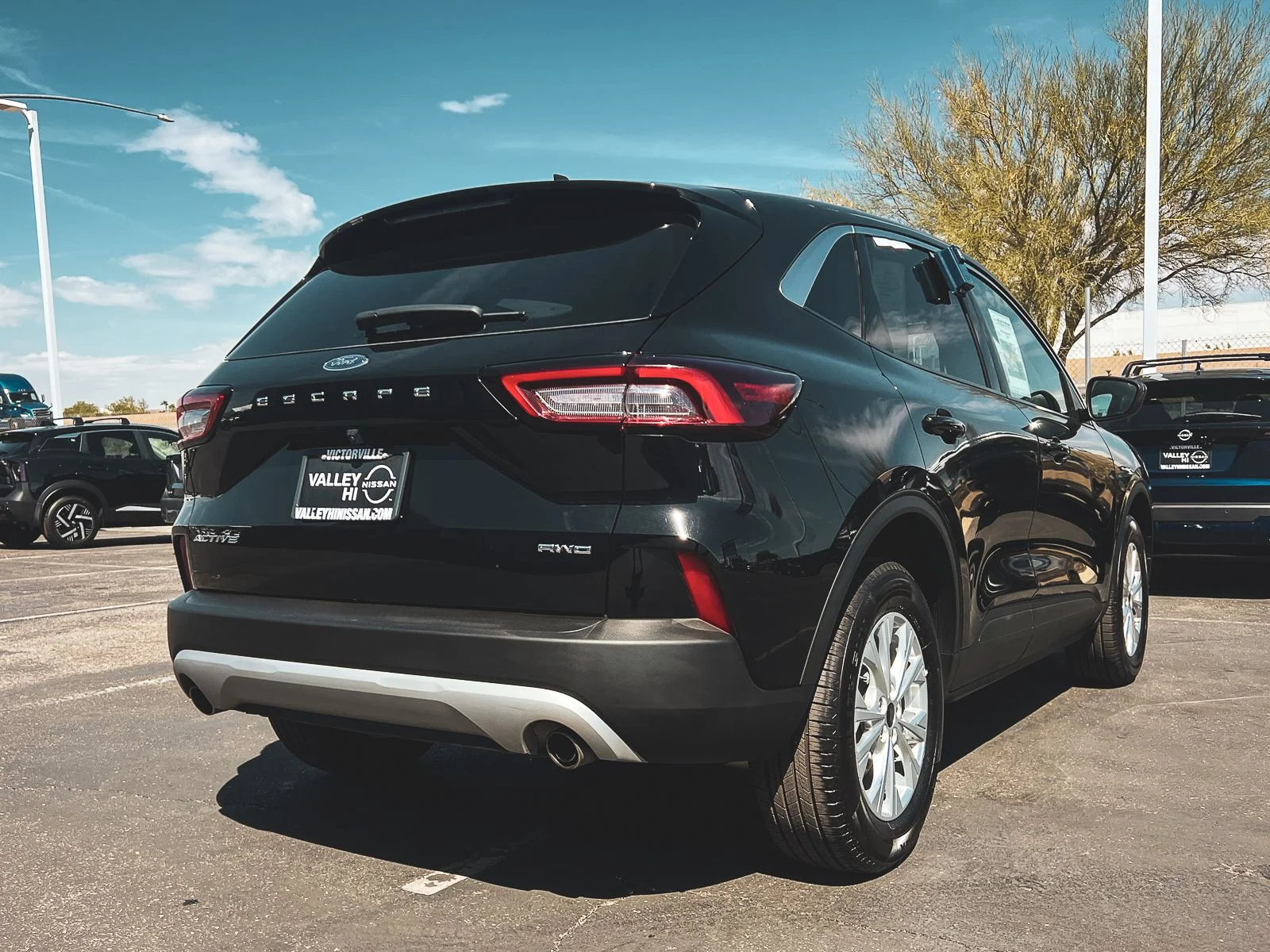 Used 2024 Black Ford Active image 3