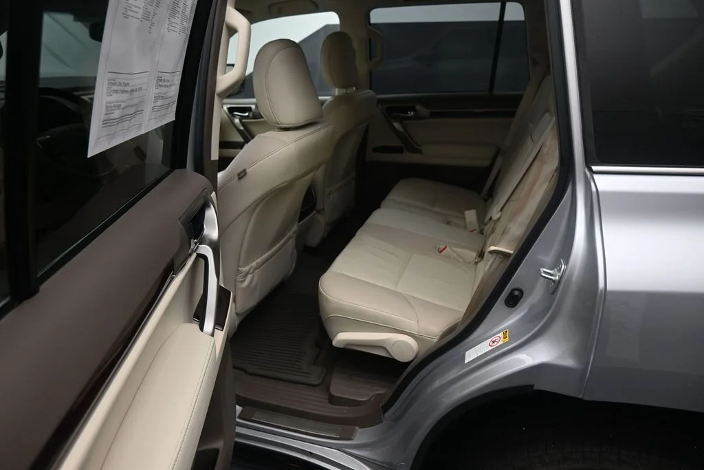 Used 2019 Silver Lexus 460 image 20