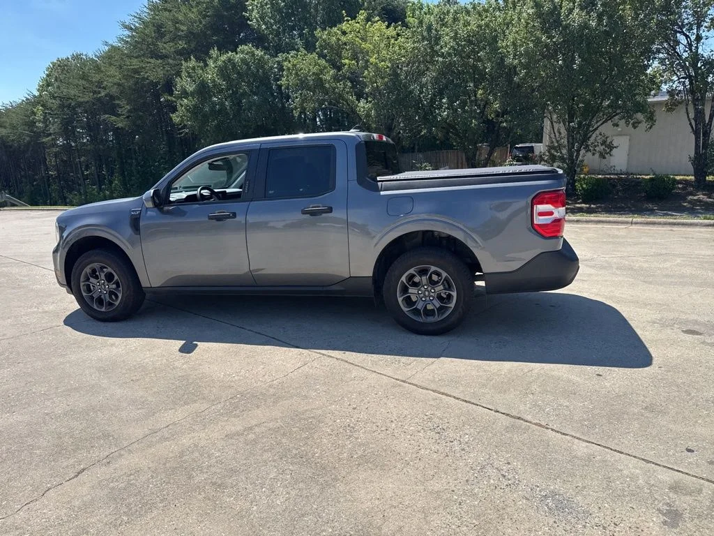 Used 2022 Gray Ford XLT image 12