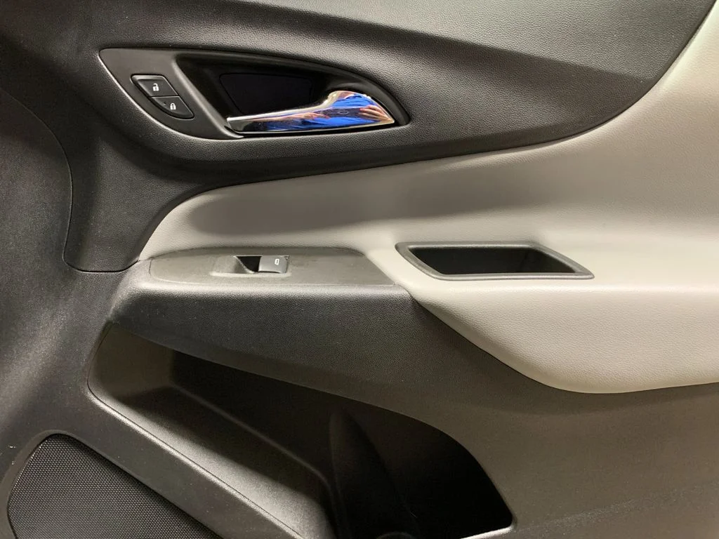 Used 2022 Silver Chevrolet LS image 20
