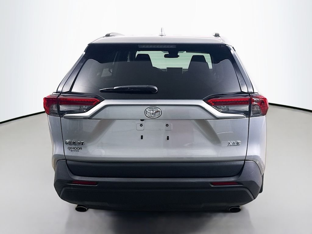 Used 2024 Silver Sky Metallic Toyota XLE image 6