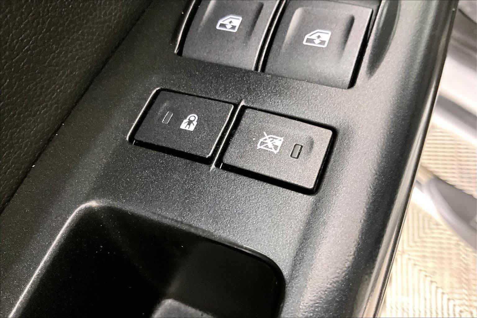 Used 2019 Quicksilver Metallic GMC 2WD SLT image 34
