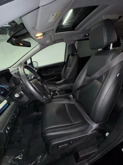 Used 2022 Black Honda Touring image 20