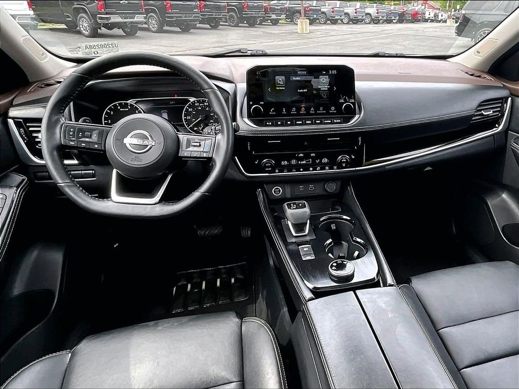 Used 2023 Gray Nissan SL image 20