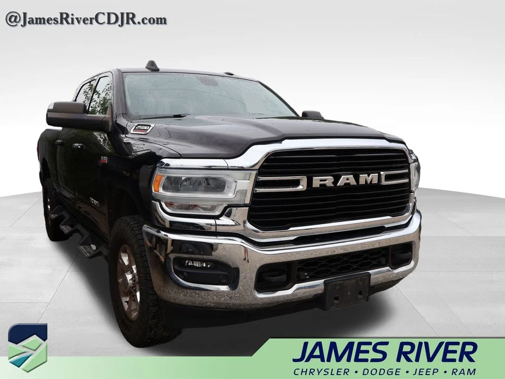 Used 2019 Black Ram Big Horn image 17