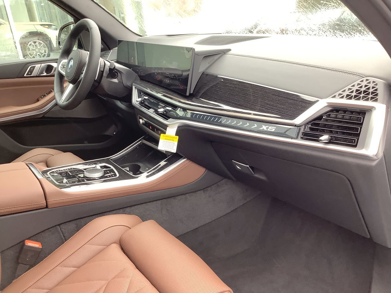 Used 2026 Mineral White Metallic BMW xDrive50e image 37