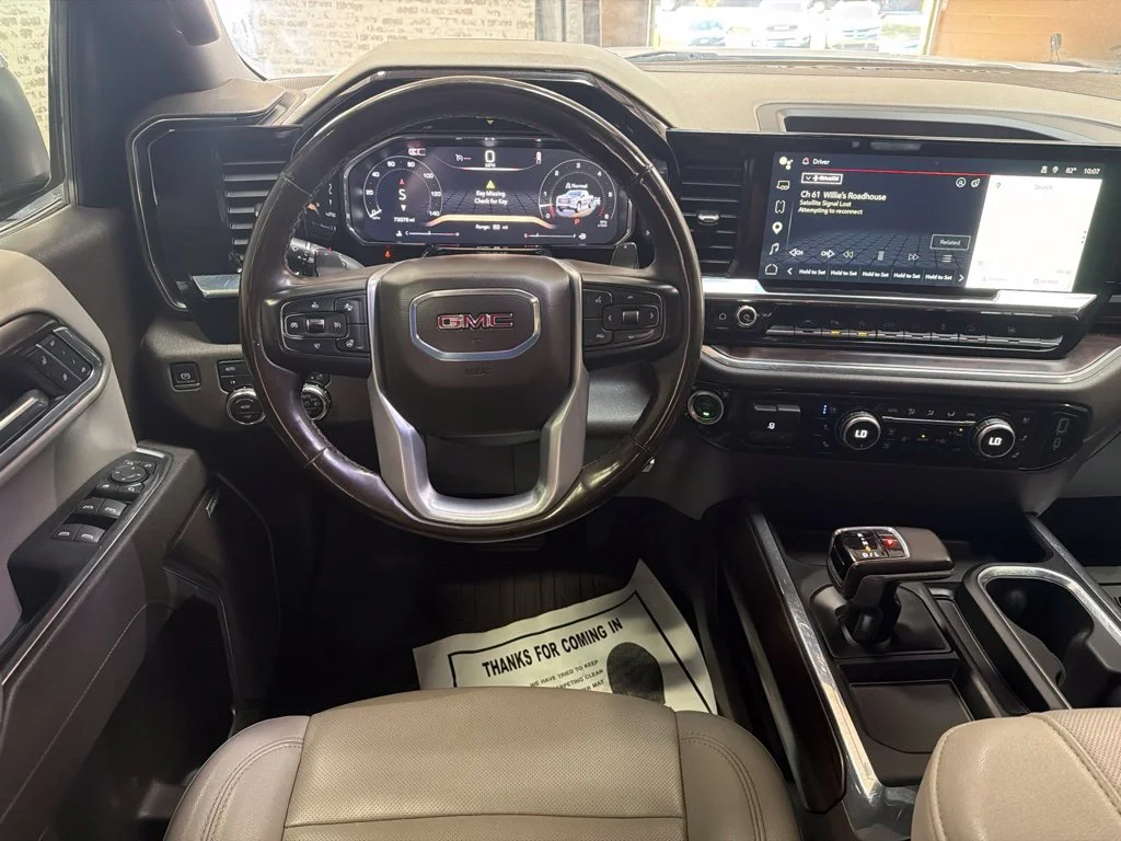 Used 2025 White Frost Tricoat GMC SLT image 14