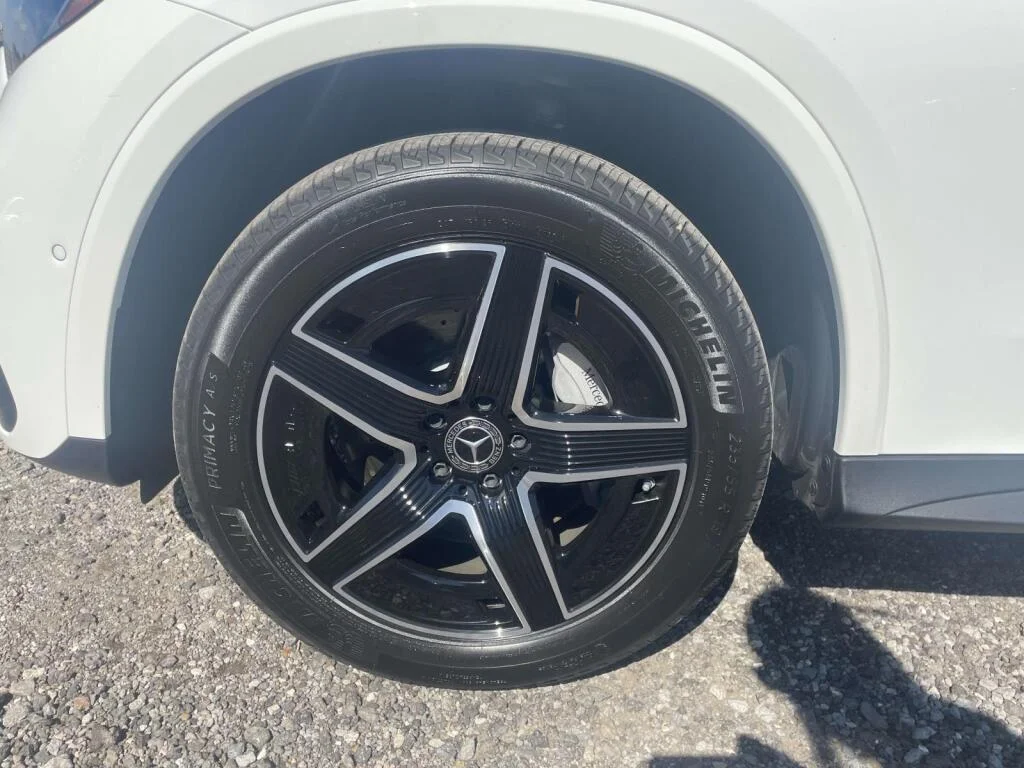 Certified Used 2024 Polar White Mercedes-Benz GLC 300 image 15