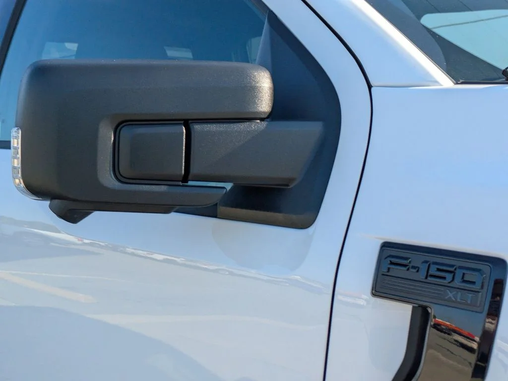 New 2026 Oxford White Ford XLT image 11