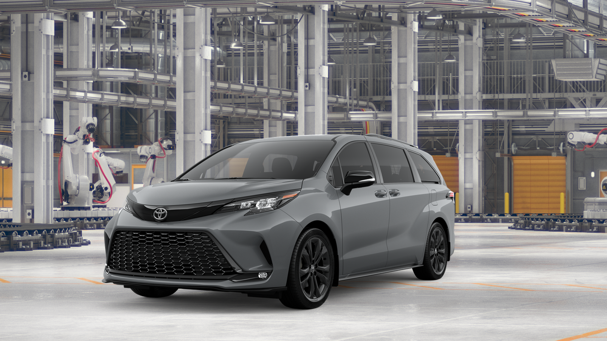 2026 Toyota Sienna XSE 7-Passenger Hybrid FWD's photo
