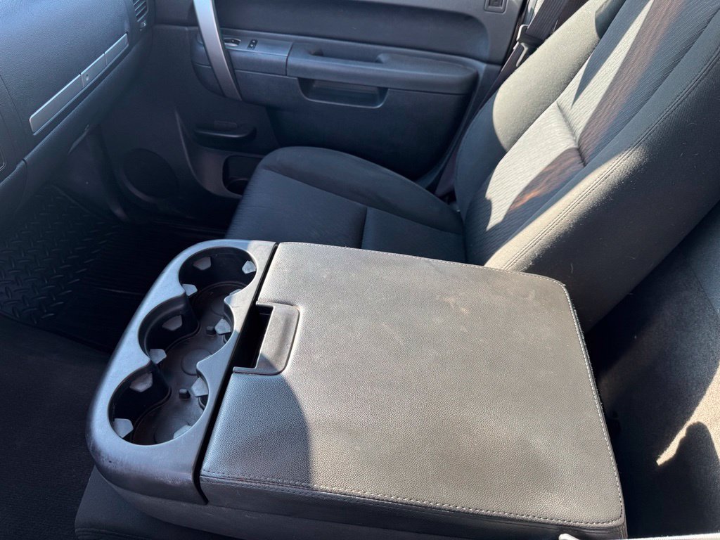 Used 2013 Gray Chevrolet LT image 23