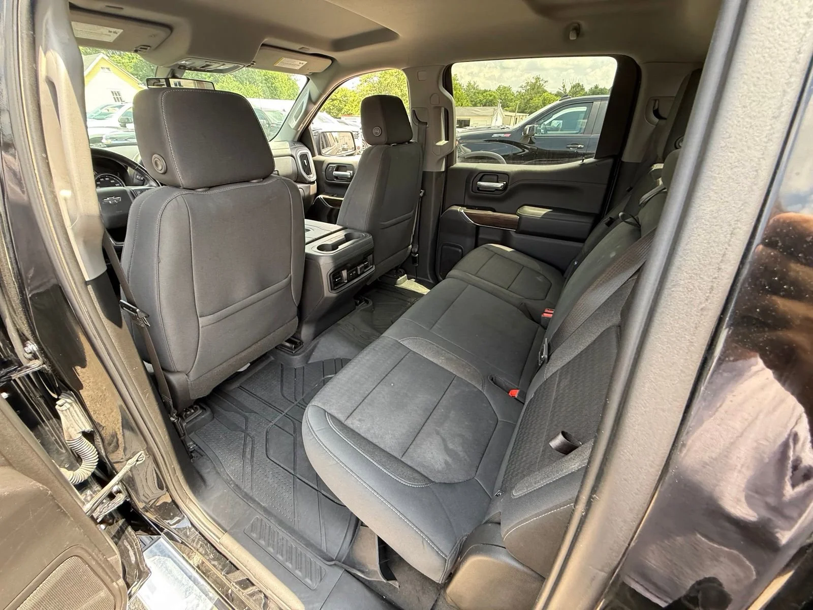 Used 2019 BLACK Chevrolet RST image 23