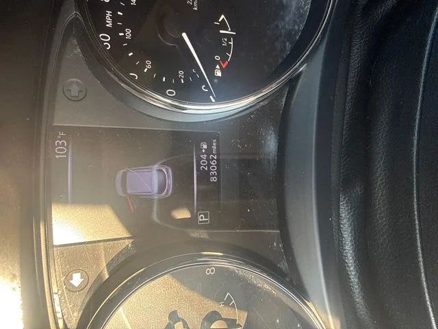 Used 2018 Black Nissan SL image 4