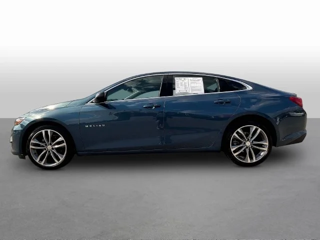 Used 2025 Blue Chevrolet LT image 4