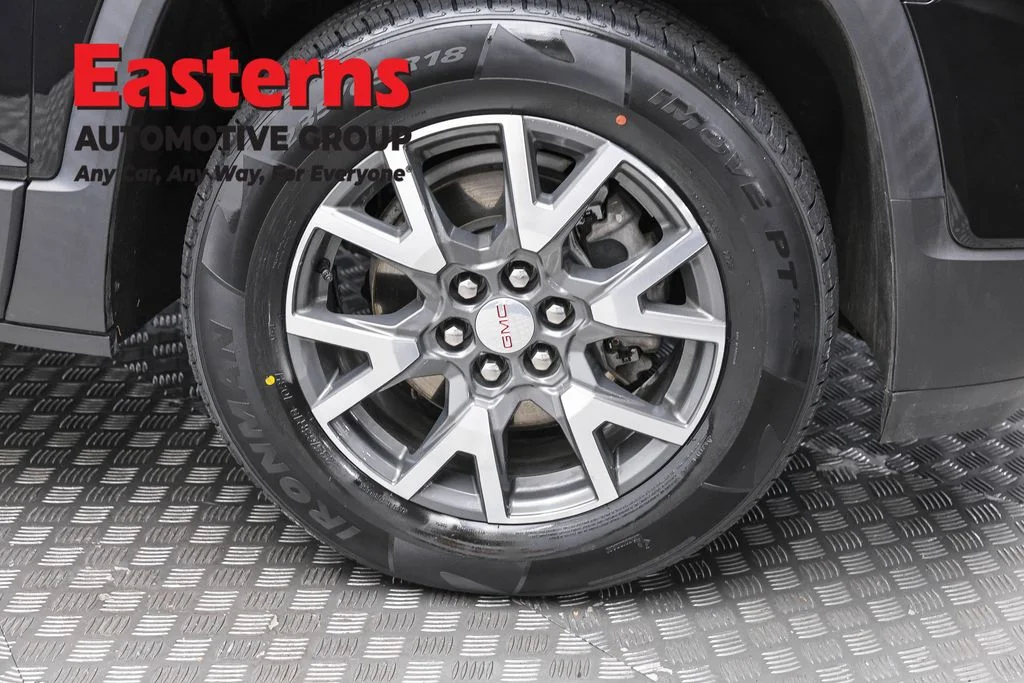 Used 2022 Black GMC SLE image 33