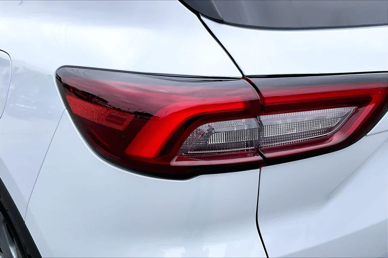 Used 2025 Space Silver Ford ST-Line image 21