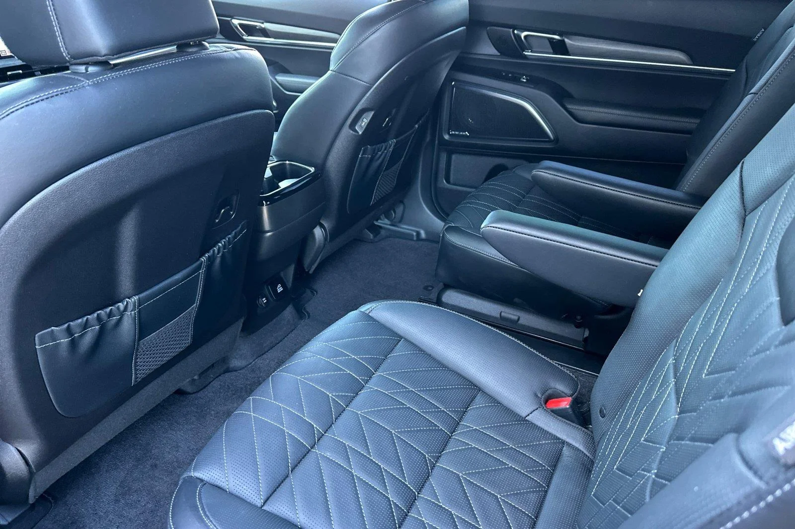 Used 2023 Wolf Gray Kia SX-Prestige X-Line image 12