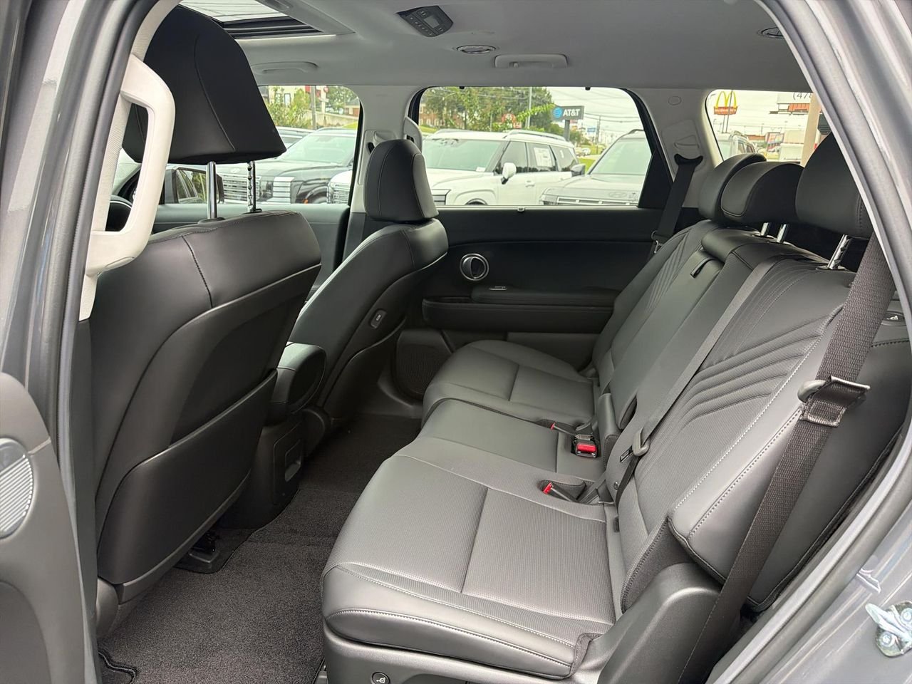 New 2027 Ecotronic Gray Pearl Hyundai Blue SEL Premium 8P image 13