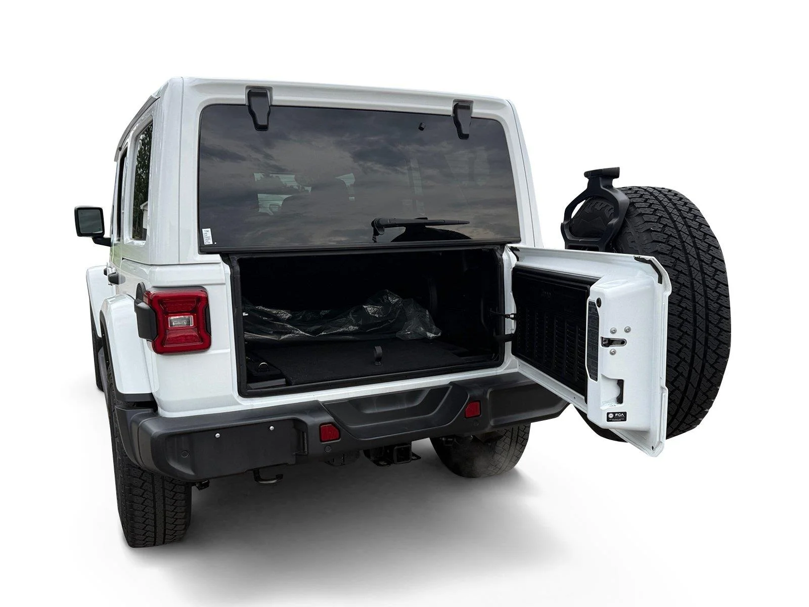 Used 2022 Bright White Clearcoat Jeep Unlimited Sahara Altitude image 19