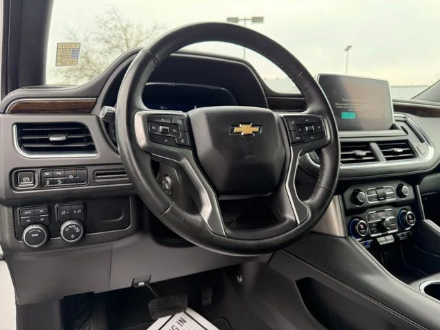 2023 Chevrolet Suburban Premier - Photo 24