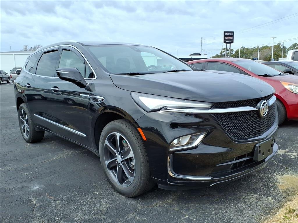 2022 Buick Enclave Essence