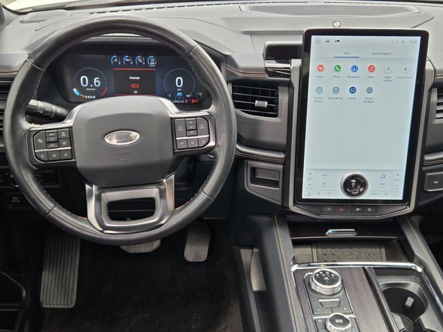Used 2022 White Metallic Ford  image 23