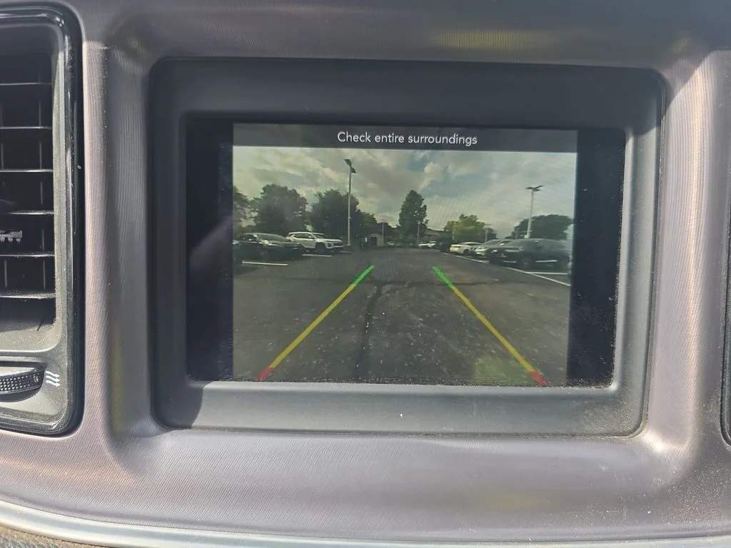 Used 2020 Granite Pearlcoat Dodge SXT image 16
