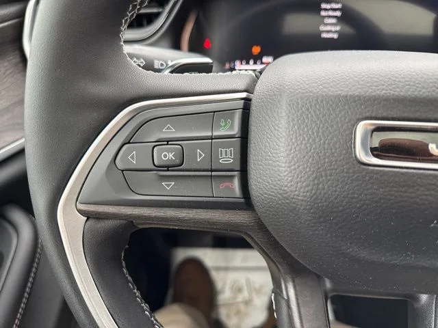 Used 2026 Gray Jeep Altitude image 30