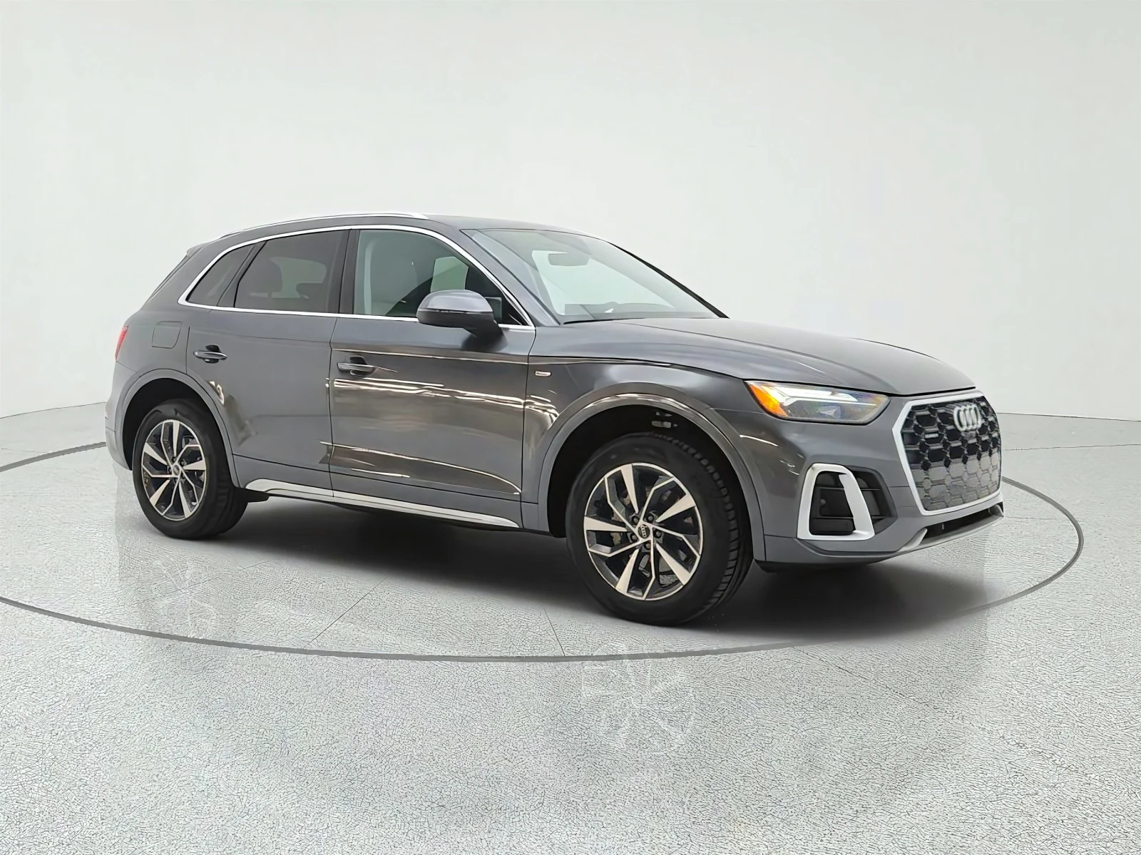 Used 2023 Daytona Gray Pearl Effect Audi S line Premium Plus image 3