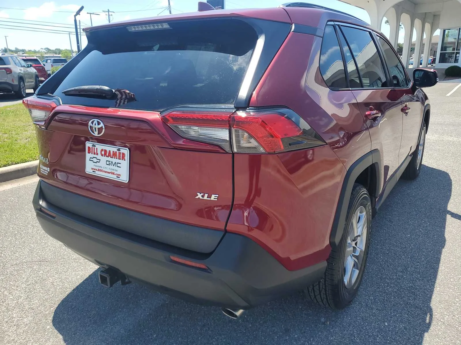 Used 2022 Ruby Flare Pearl Red Toyota XLE image 6
