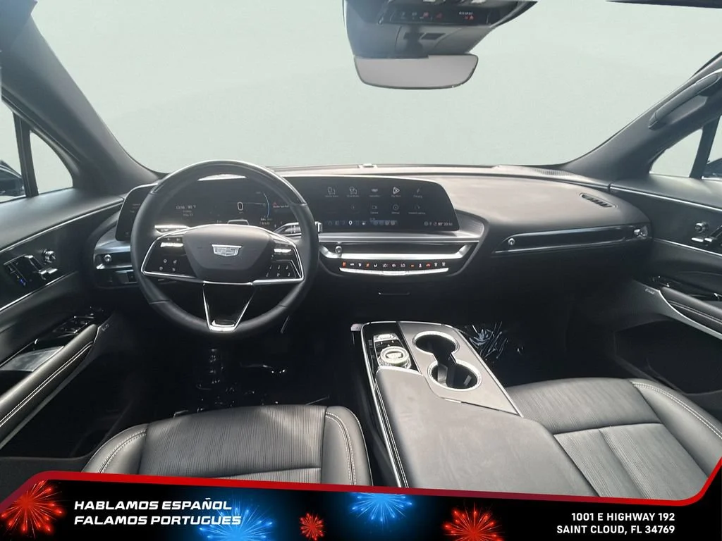Used 2025 Crystal White Tricoat Cadillac Luxury 3 image 24