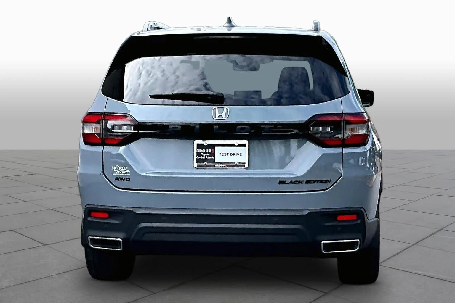 Used 2025 Sonic Gray Pearl Honda Black Edition image 6