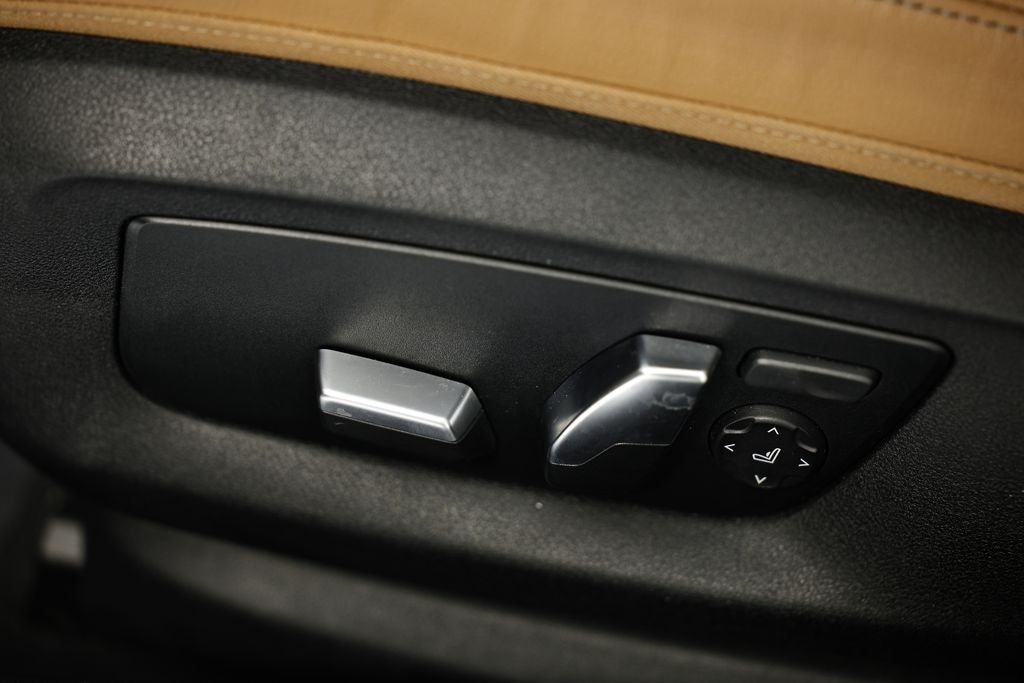 2023 BMW 5 Series 540i - Photo 25