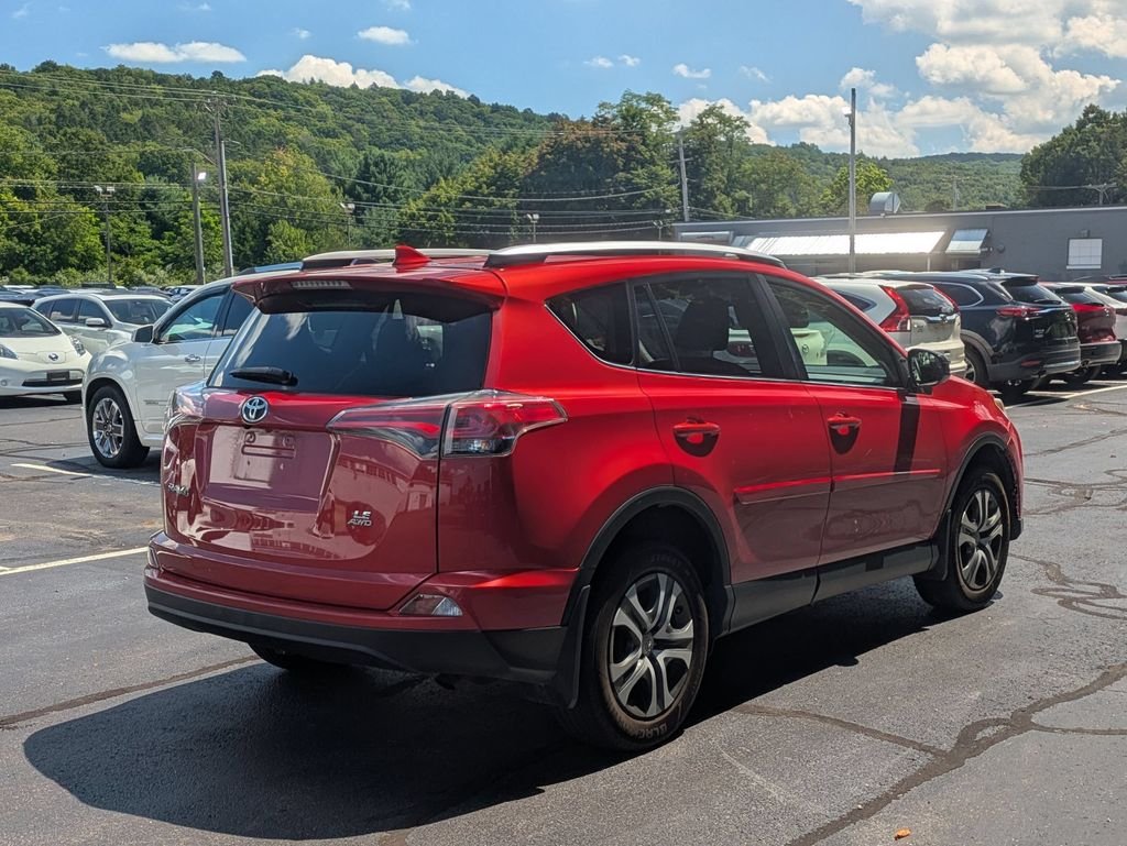 Used 2016 Toyota RAV4 LE with VIN JTMBFREV5GJ068170 for sale in Thomaston, CT