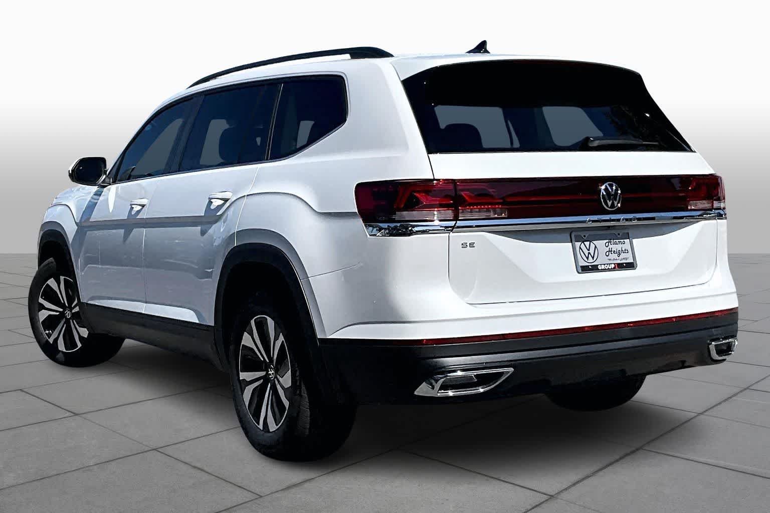 New 2026 Opal White Pearl Volkswagen 2.0T SE image 12
