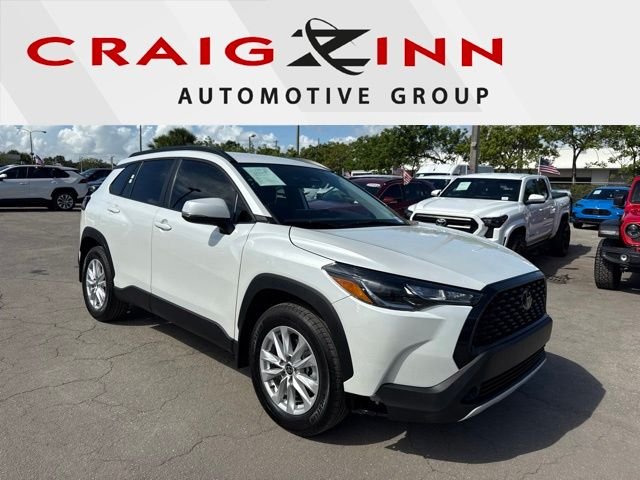 2024 Toyota Corolla Cross LE